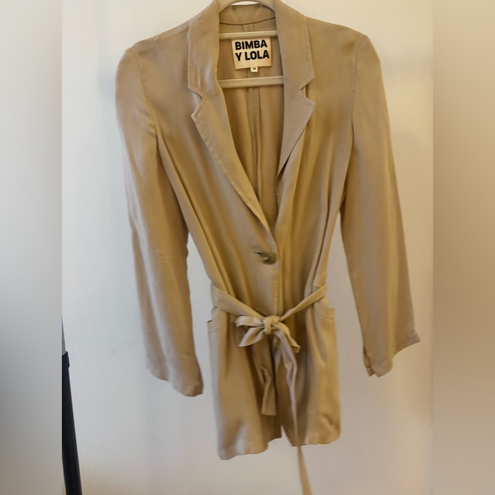 Bimba y Lola - silky Elegant Tan Women's wrap blazer